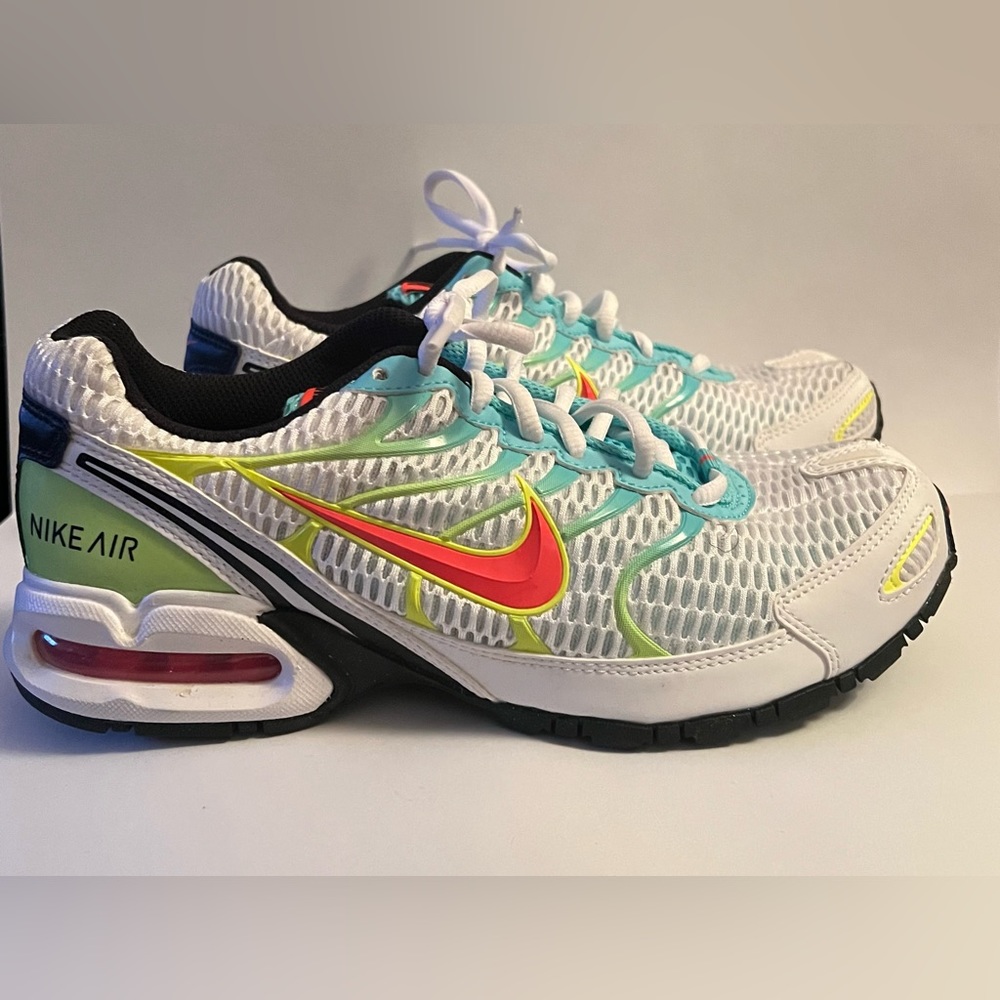 Nike Air Pegasus - Women